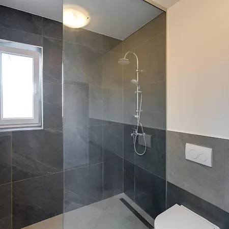 Baricevic - Two Bedroom With Balcony