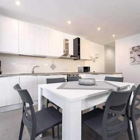 Apartment Baricevic - Two Bedroom With Balcony