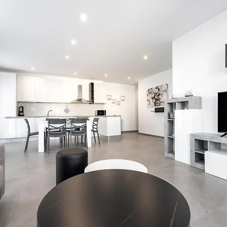 Apartment Baricevic - Two Bedroom With Balcony *