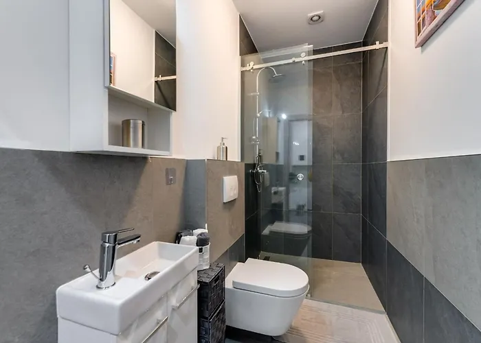 Baricevic - Two Bedroom With Balcony Appartement