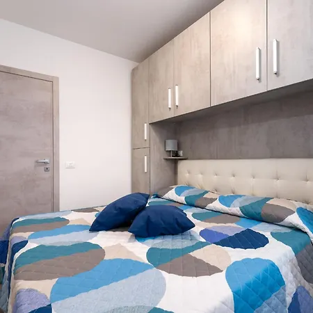 Baricevic - Two Bedroom With Balcony Apartment Opatija