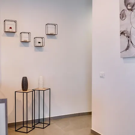 Baricevic - Two Bedroom With Balcony