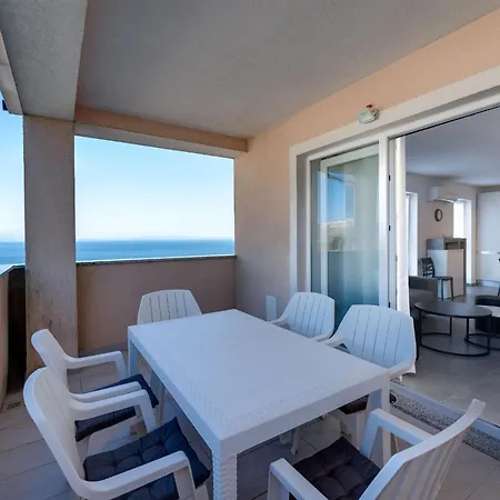 Baricevic - Two Bedroom With Balcony Lägenhet Opatija