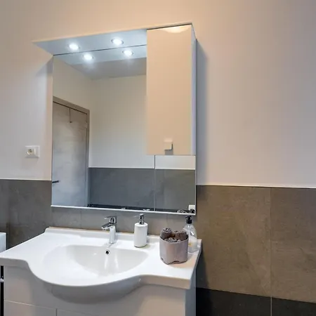 Lägenhet Baricevic - Two Bedroom With Balcony *