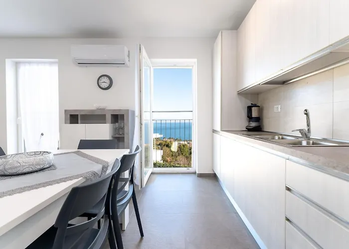 Baricevic - Two Bedroom With Balcony *